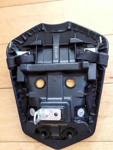 FZ1N Fazer pillion seat 2006-2012
