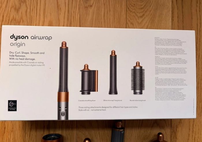 Dyson hairwrap origin
