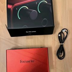 Focusrite Scarlett 2i2 4th Generation