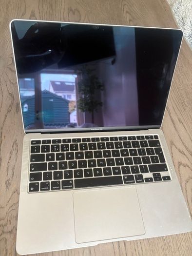 Apple Macbook Air M1 2020