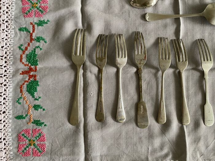 Cutlery - forks & spoons vintage