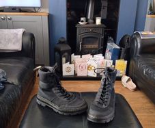 Adults boots