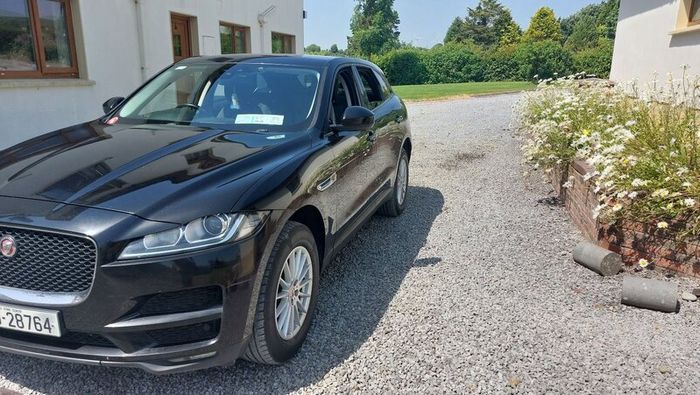 Jaguar F-Pace 2017