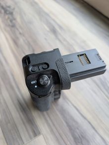 Neewer Battery Grip for Sony A9 A7III