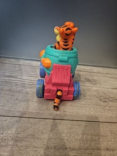 Disney "Twistin' Tail" Tigger Push & Go Car Works Approx 7"