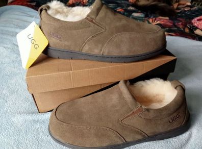 Genuine UGG Dino Slippers NEW size 12