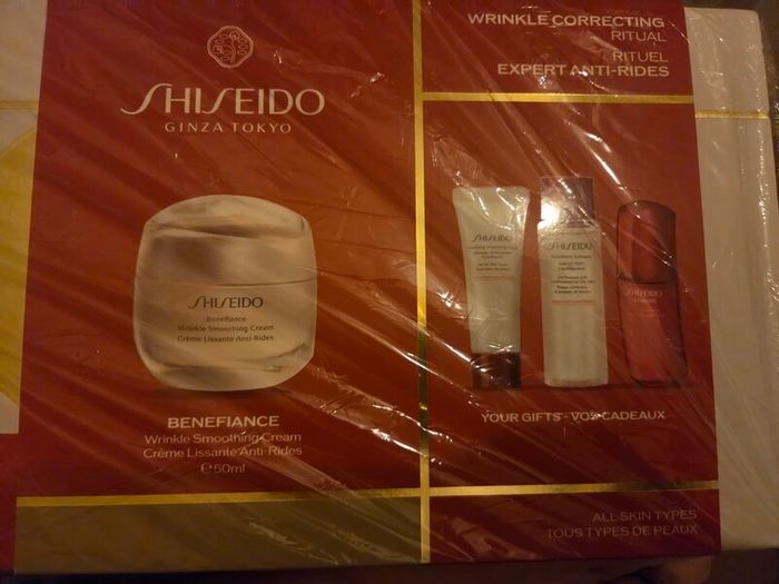 Shiseido wrinkle cream set