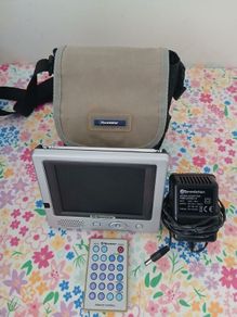 roadstar lcd portable tv