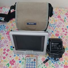 roadstar lcd portable tv