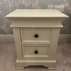 Pair of Cream 2-Drawer Bedside Lockers