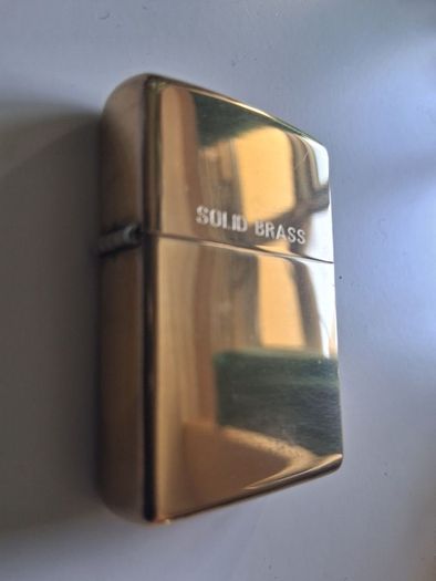 Solid Brass Zippo 1995 lighter unfired