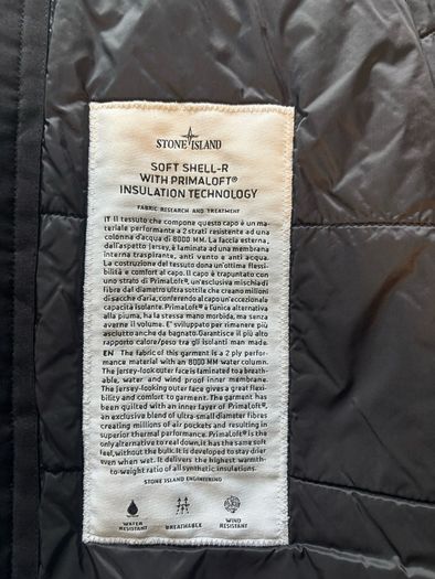 Stone island soft shell-R with primaloft insulation