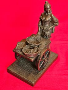 Genesis Molly Malone cold-cast bronze figurine  , Ornament