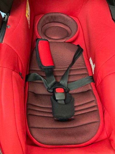 Jane Matrix Light 2 Luxe - Red - 2 in 1 Group 0/0+ Car Seat & Carrycot