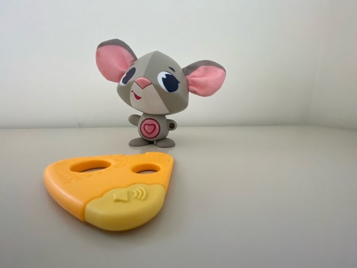 Tiny Love Wonder Buddies Interactive Toy Coco the Mouse with Cheese