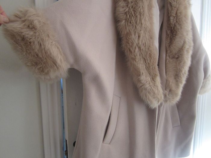 RIVER ISLAND   fur trimmed    size 16 -20