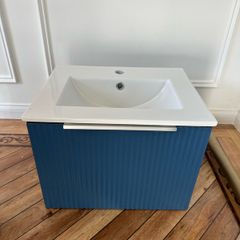 Wall mounted vanity unit