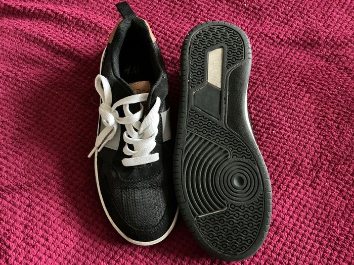 Kids runners size 2