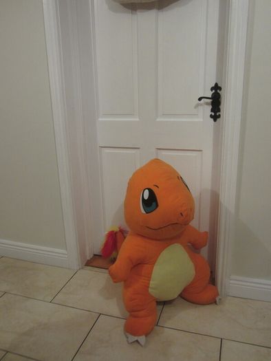 pokemon    CHARMANDER         huge ....32 inches