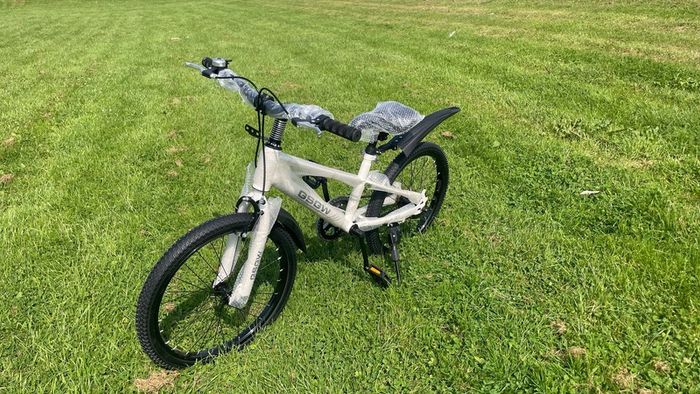 Kids bike new in