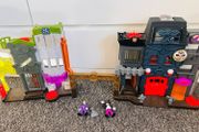 Imaginext penguin and joker set