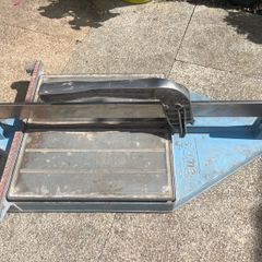 Sigma tile cutter