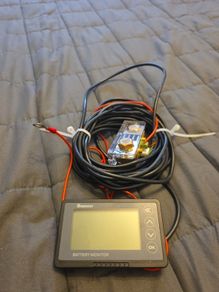 Renogy 500A Monitor with Alarm, Capacity and Voltage Indicator, Compatible with LiFePO4, Lithium-ion, Lead Acid Battery in RV and Solar System Electric Circuit Testing Device