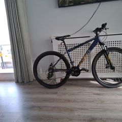 Apollo Evade Mountain bike