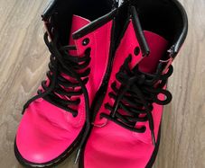 Girl shoes boots