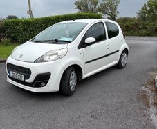 2013 Peugeot 107 1.0 petrol 5-door manual