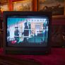 Vintage  20" Mitsubishi Tv & Remote Image 9