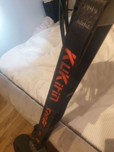E Scooter Kukirin G4 2025 In Great Condition, Batttery,motor,brakes, Excellent. Will Sell Or Trade For Kukirin G2 Master. Needs Front End Bolt That Connects Front Bottom And To Steering Stem,very Minor Job.what You Got???