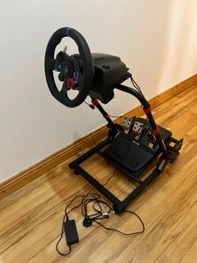 Logitech driving force racing wheel for PS4 & PS5
