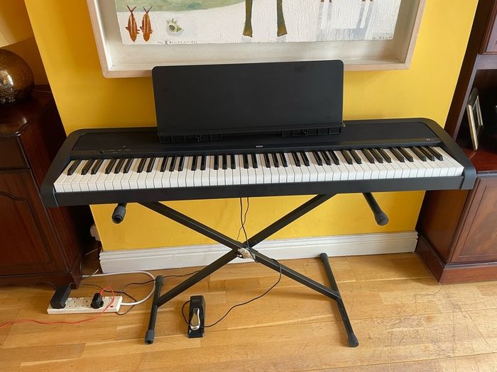 korg B2 keyboard