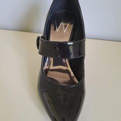 Black Patent High Heel Shoes Size 4
