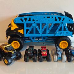 Monster truck