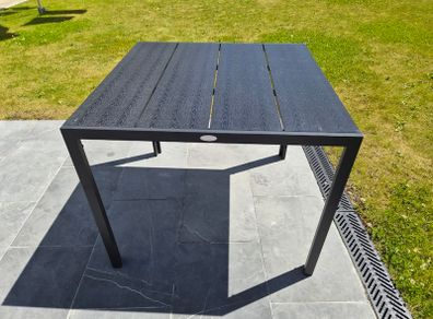MADERUP Garden Table (Black)