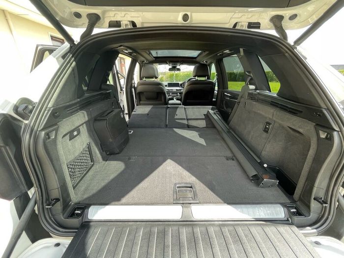 2016 BMW X5 xDrive40e m Sport - High Spec