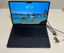 Apple MacBook Air M2