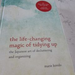 The life changing magic of tidying up by Marie Kondo