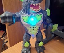 Beast Lab Shark Beast Creator Experiment Action Figure Light & Sound Tested