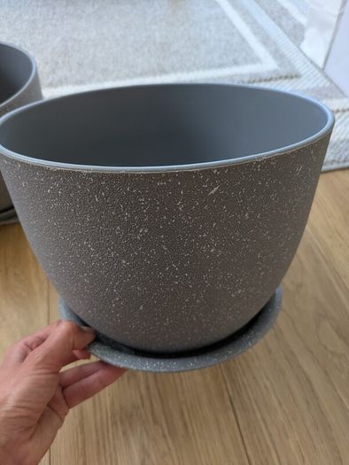 Large plastic plant pots