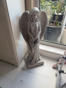 lady statue