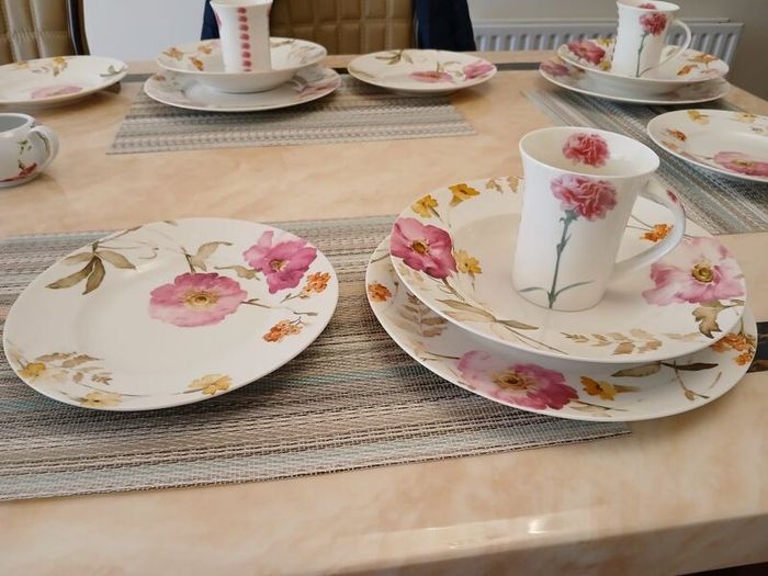 222 Fifth Fine Bone China Floral Dinner Set + Matching Mugs & Accessories