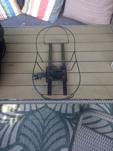 Dog carrier for bike
