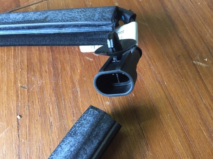 RH Window Seal (Alfa Romeo 147 3 door)