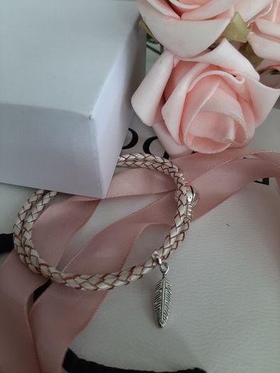 New genuine pandora leather bracelet and genuine pandora feather charm