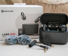 Hollyland Lark M2S (2TX + 2RX) Wireless Lavalier Microphone  for camera or phone