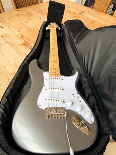 PRS (USA) Silver Sky Strat