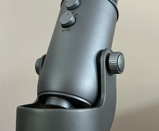 Blue Yeti USB Microphone + Adjustable Desk Boom Arm